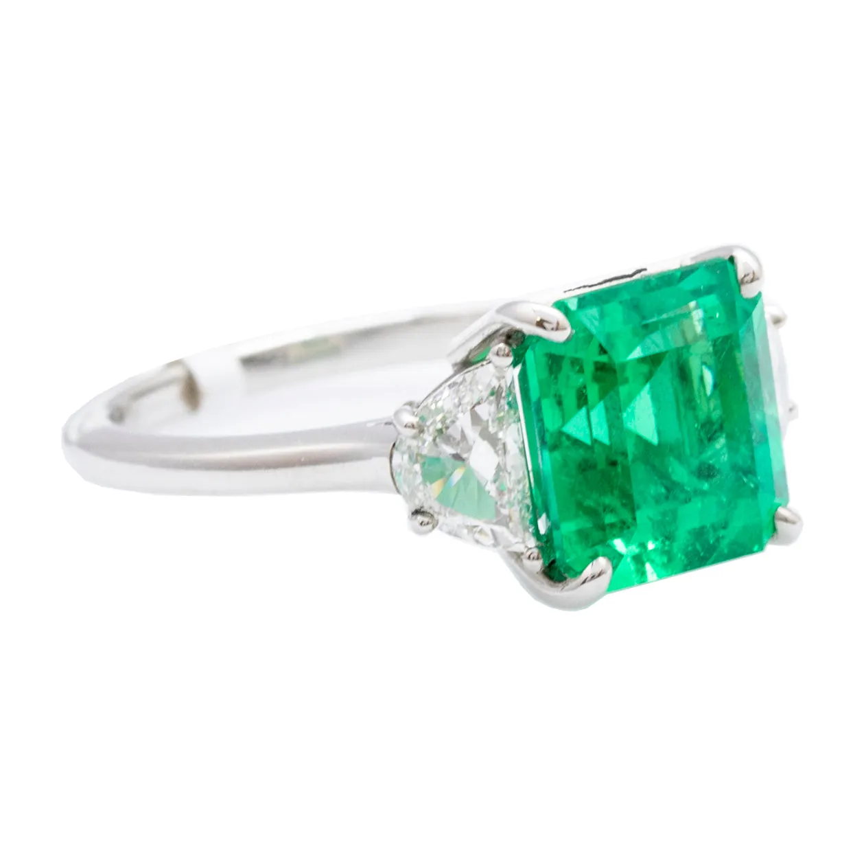 Colombian Emerald and Diamond Ring