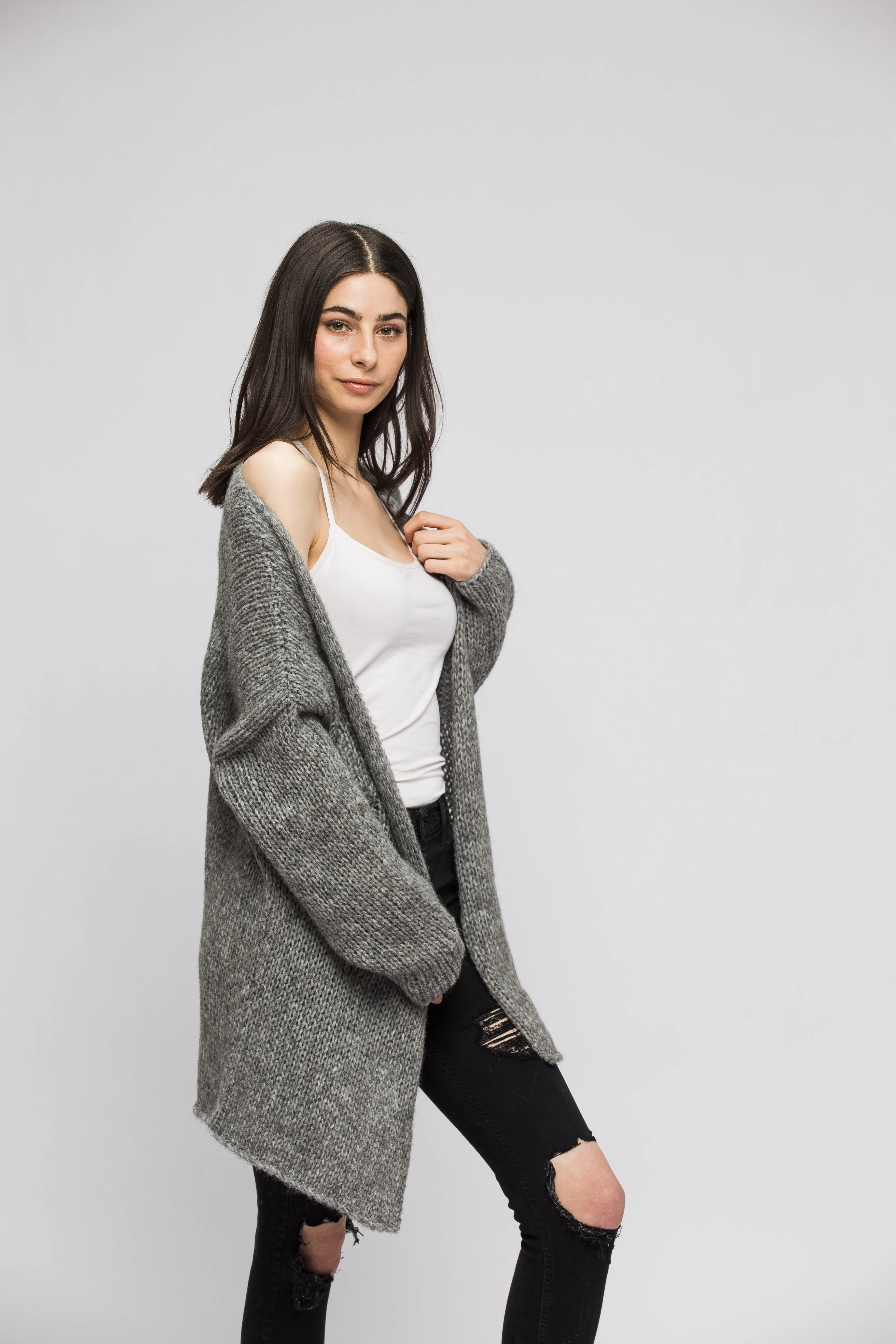 Oversized alpaca grey cardigan.